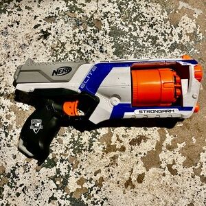 Nerf N-Stike Elite Strongarm Blaster